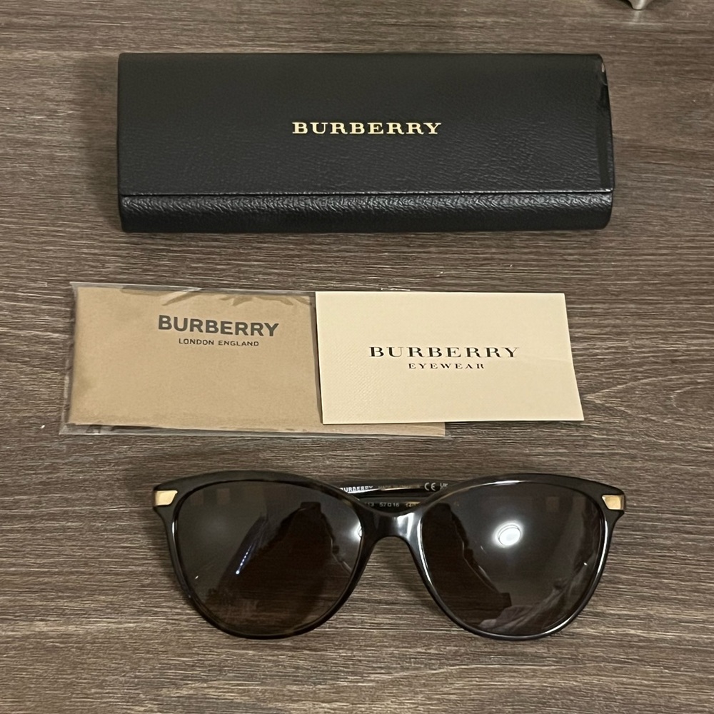 Burberry sunglasses